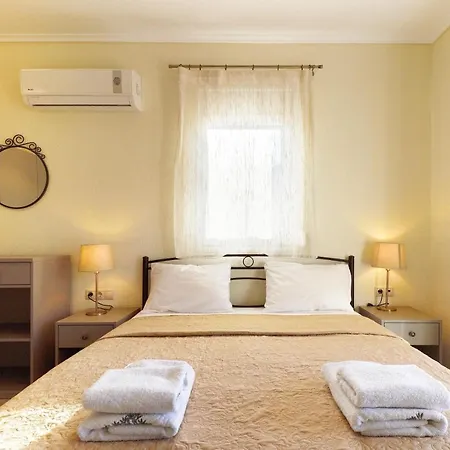 Botanica & Neos Marmaras