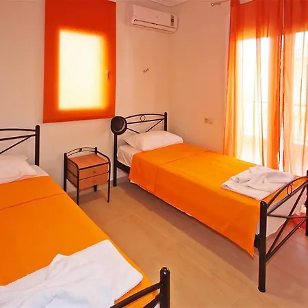 Botanica & بيت للعطل نيوس مارماراس