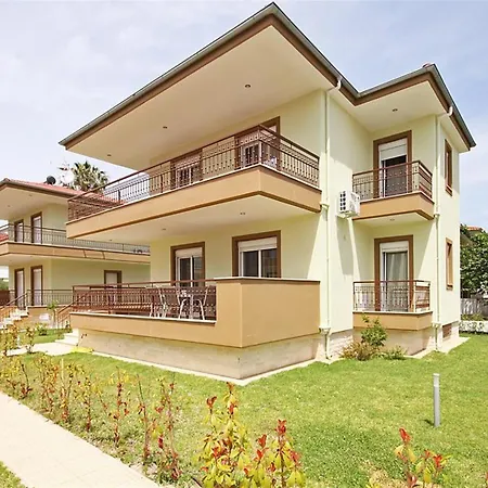 Botanica & بيت للعطل *