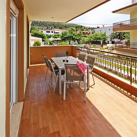 بيت للعطل Botanica & *